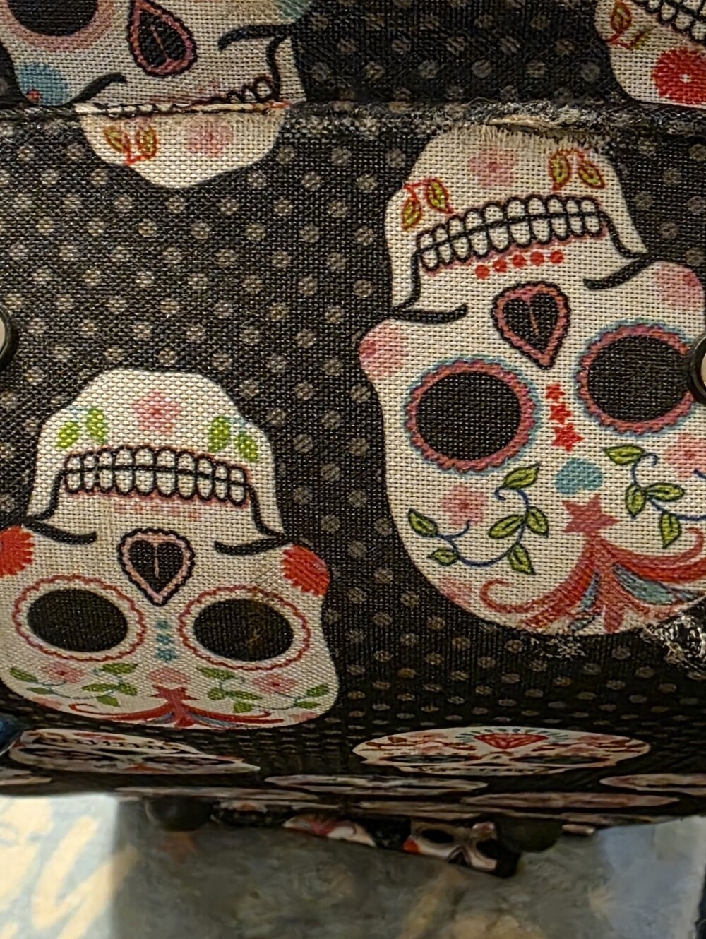 Betsey Johnson Skull Party 22" Wheeled Duffle Luggage - Picture 6 of 8